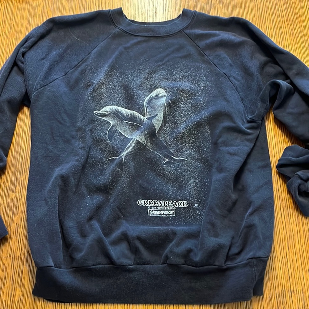 Vintage 70s Greenpeace black sweatshirt